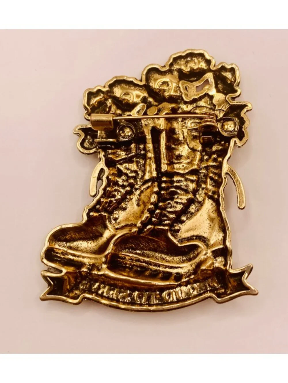 Proud To Serve Military Boots Enamel Brooch Pin Poppies & American Flag -31B